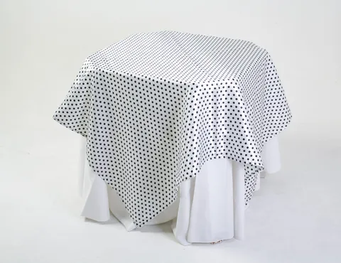 Toalha estampada Poá branco e preto