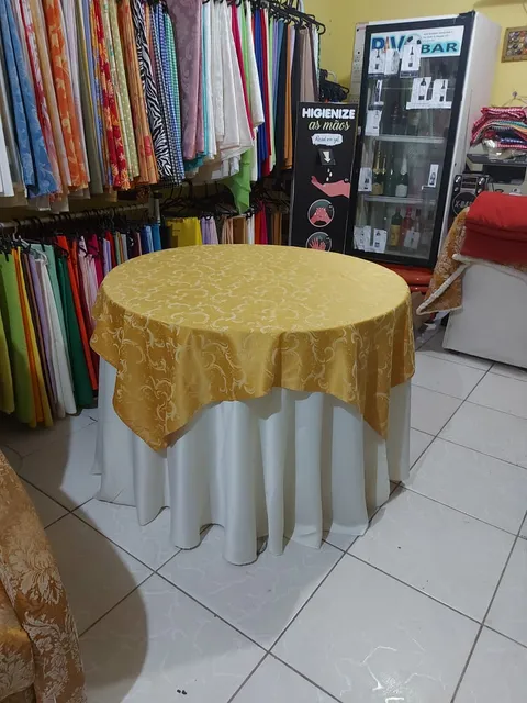 Toalha nobre Organza dourada arabesco