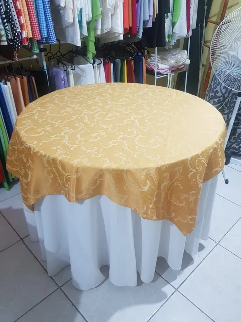 Toalha nobre Organza dourada lisa