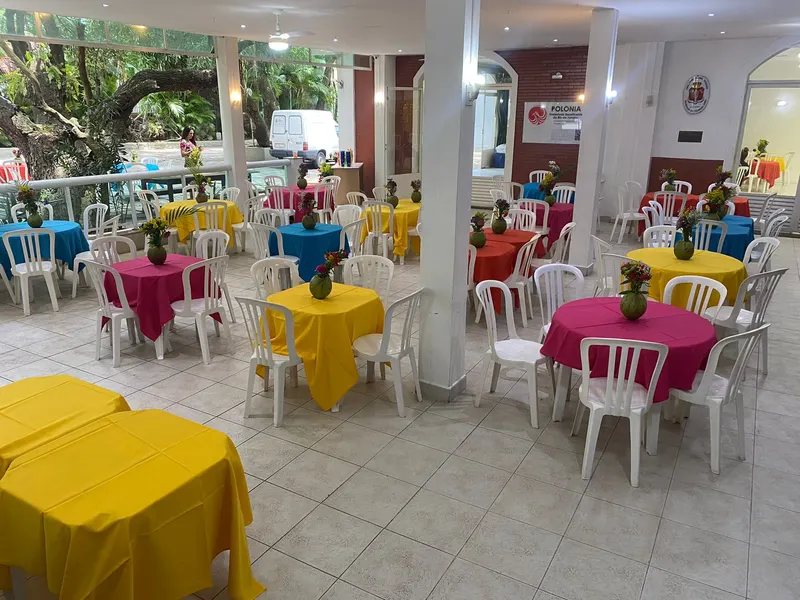 Festa com toalhas da Premier: Festa colorida