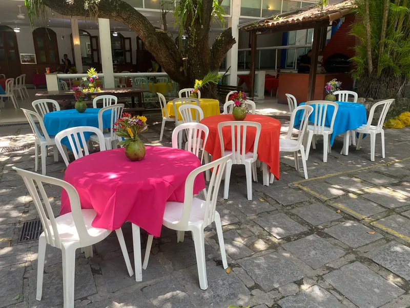Festa com toalhas da Premier: Pátio em quatro cores